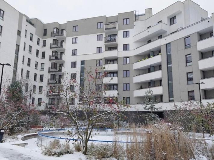 Lake Park Apartament With Free Parking Airport Netflix Apartman Varsó Kültér fotó
