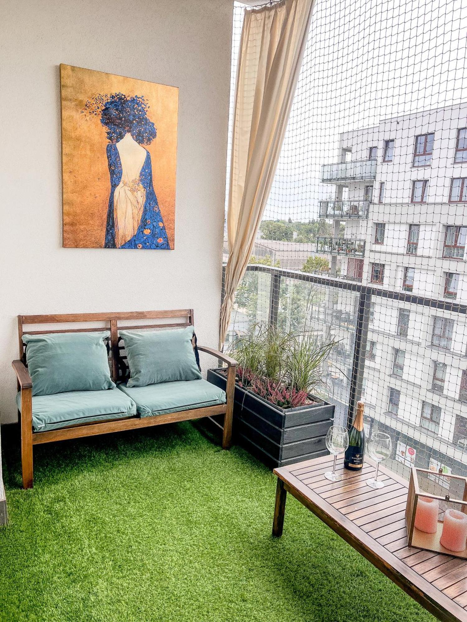 Lake Park Apartament With Free Parking Airport Netflix Apartman Varsó Kültér fotó